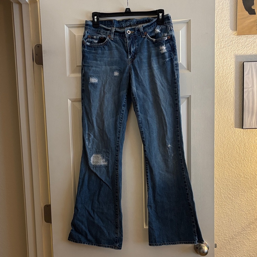 🆕 Lucky Brand Distressed Blue Flare Jeans